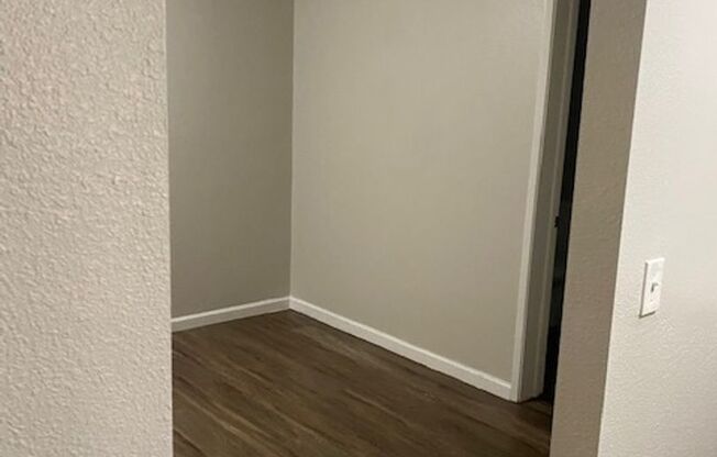 Studio, 1 bath, 500 sqft, $1,750, Unit 26