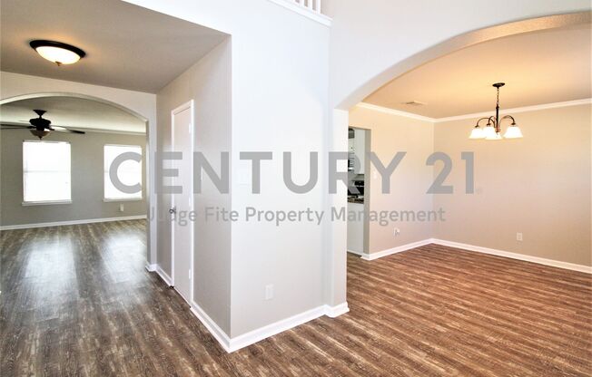 Amenity Packed 2-Story 4/2.5/2 in Windmill Farms For Rent!