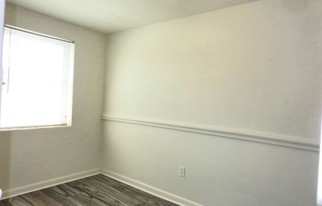 2 beds, 1 bath, 750 sqft, $1,250, Unit #2