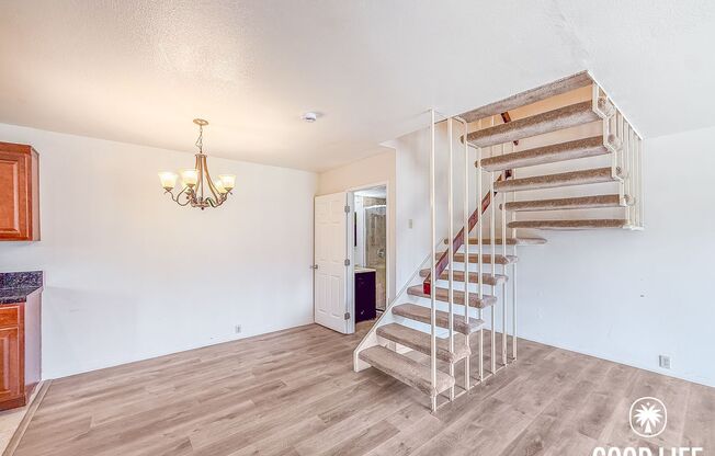 Bright 3B/2BA Condo in La Jolla with Spacious Kitchen and Dual Vanity Primary Bath