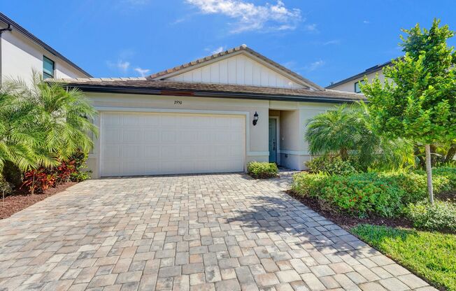 Gorgeous Modern 4 bedroom 2 bath in Lauderdale Lakes