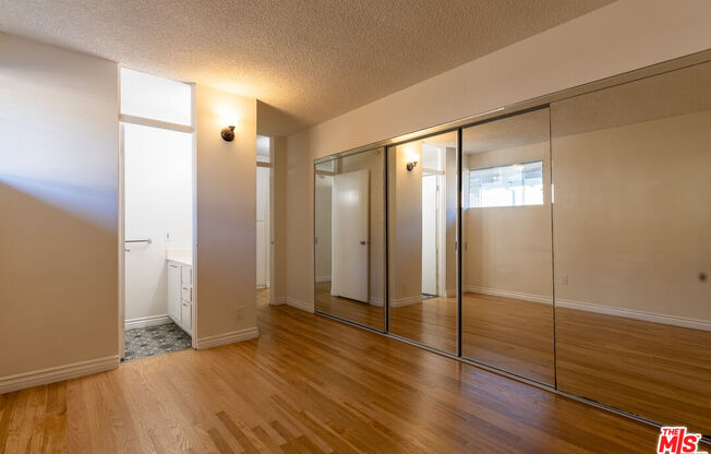 3 beds, 1 bath, 960 sqft, $3,415, Unit 1