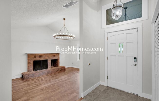 Updated 5 Bedroom Oasis in LO - Backyard of Your Dreams!