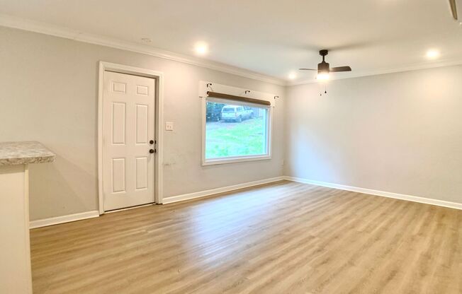 1624 Golf Club Ln