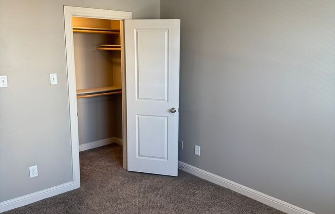 2 beds, 2 baths, 947 sqft, $1,399, Unit 3A-1305