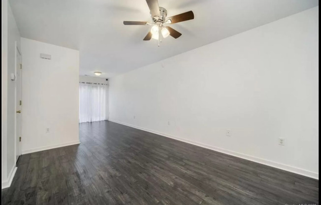 15562 ASTERWIND CT