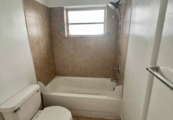 7550 SW 82 CT