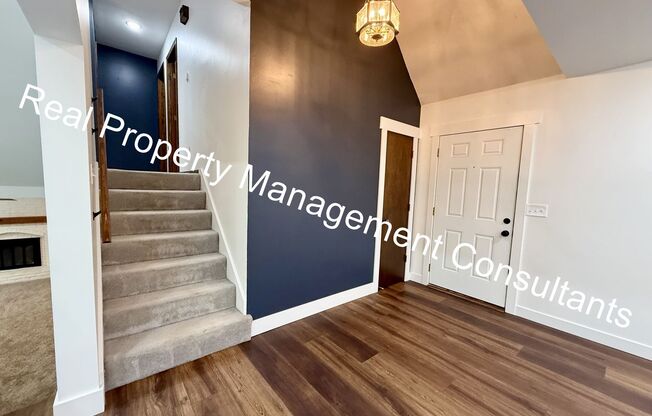 Spacious 4 Bedroom Home in Shawnee Mission!