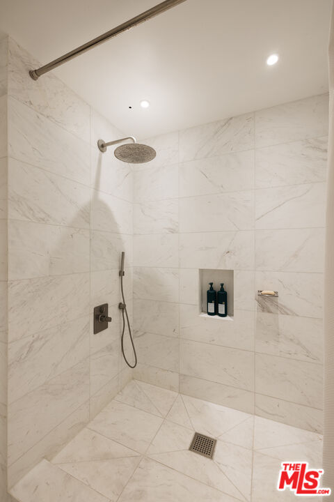 2 beds, 2 baths, 2,320 sqft, $7,950, Unit 307