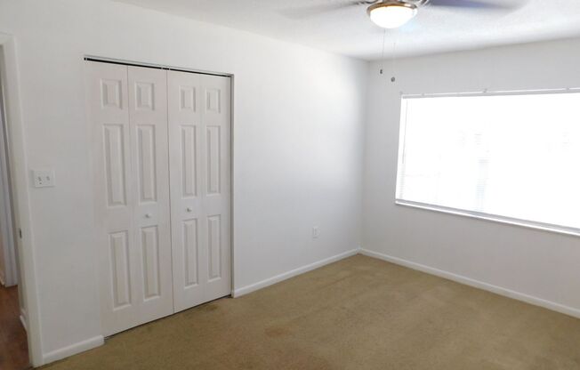 2 beds, 1 bath, $1,600