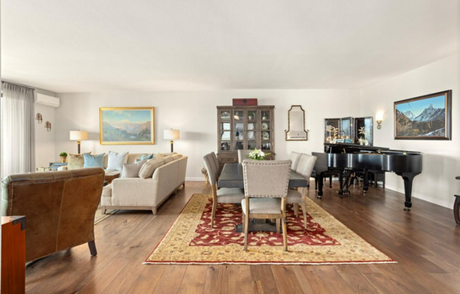 3 beds, 2 baths, $5,750, Unit # 1742