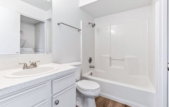 1 bed, 1 bath, 570 sqft, $1,425, Unit 1006-203