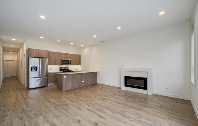 4119 UNIVERSITY N NARRAGANSETT AVE