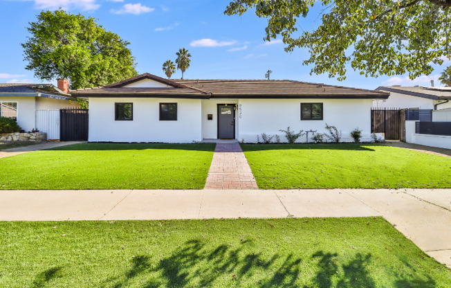 8520 JUMILLA AVE