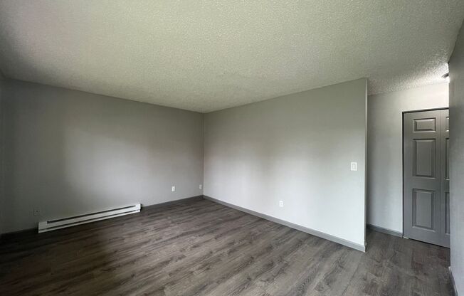 2 beds, 1 bath, 780 sqft, $1,300, Unit 609