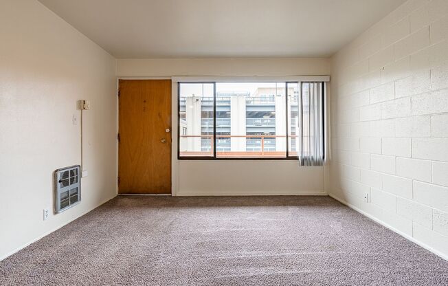 1 bed, 1 bath, 394 sqft, $1,295, Unit 01 - 409