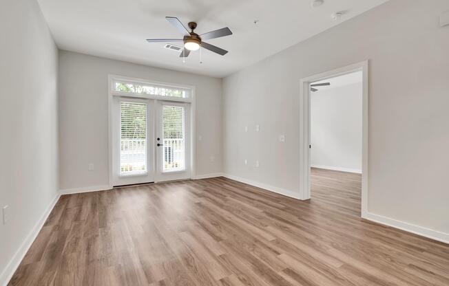 AMPLE NATURAL LIGHTING