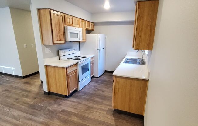 2 beds, 1 bath, 780 sqft, $1,295