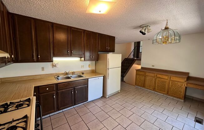 ALL PROSPECTIVE TENANTS MUST SUBMIT A $58 NON-REFUNDABLE APPLICATION FEE PER APPLICANT ONLINE AND BE PRE-QUALIFIED PRIOR TO ANY SHOWINGS