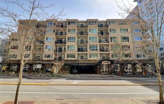 Fantastic 2 Bedroom 2 Bath Split Floor Plan - Plenty of Privacy