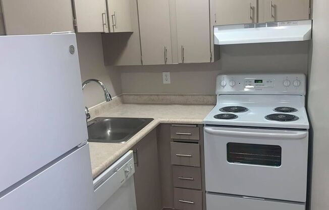 1 bed, 1 bath, 525 sqft, $1,450, Unit 14