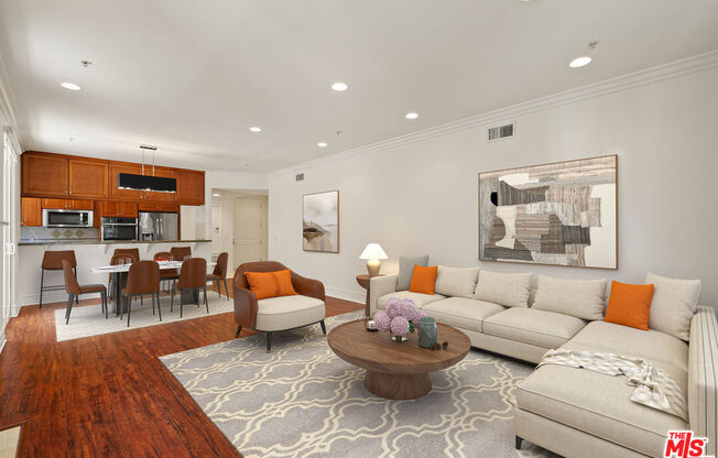 2306 Fox Hills Dr Apt 302