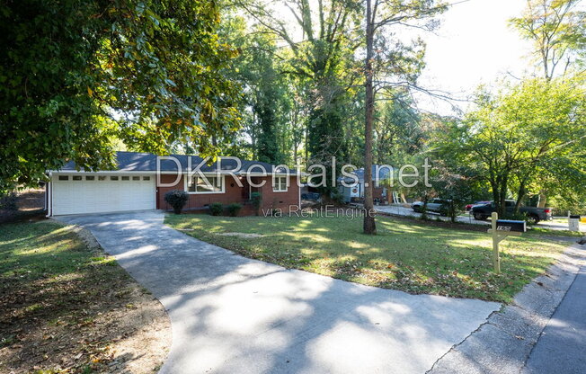 3 beds, 2 baths, 1,160 sqft, $1,900