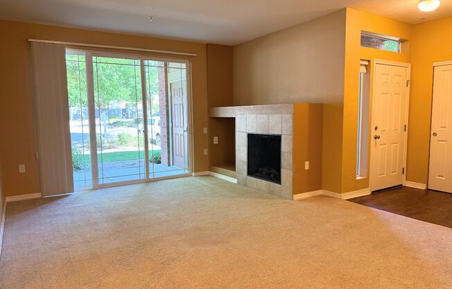 Spacious 3BD/2BA Condo - Available NOW!