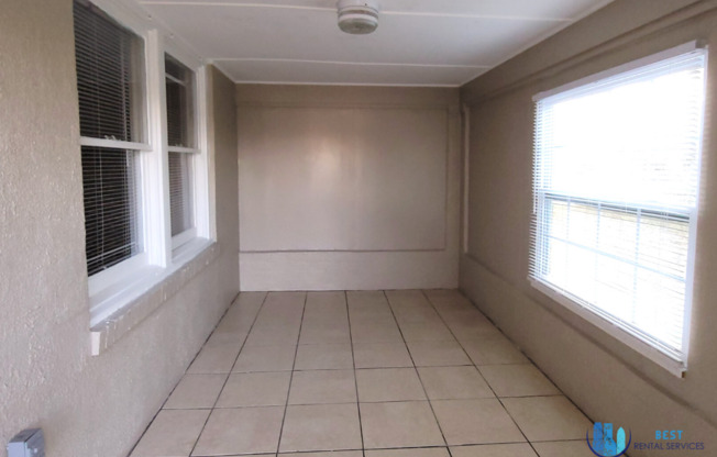 2 beds, 1 bath, $1,350