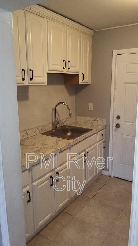 821 STANWICK RD