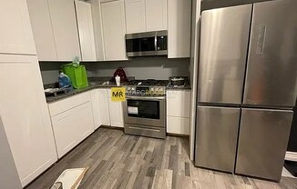 819 E 2 ST
