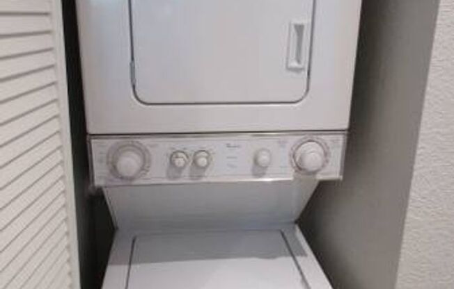 1 bed, 1 bath, $3,600, Unit # 304