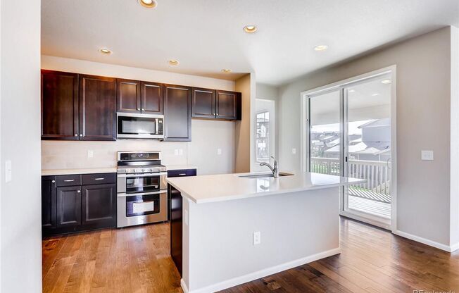 4 beds, 3.5 baths, $3,595