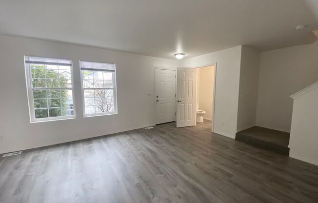 2991 Fruitland