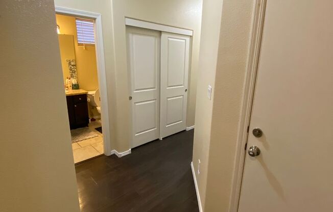 3 beds, 2 baths, 1,874 sqft, $2,200, Unit 209 Landing Trail NE
