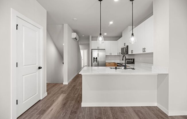 New Luxury Townhomes - Now Available!