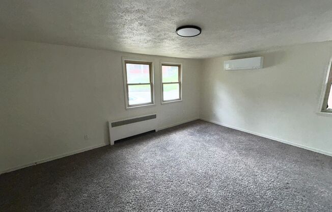 1 bed, 1 bath, 575 sqft, $995, Unit 105
