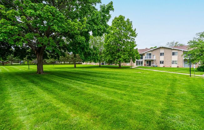 2 beds, 1 bath, 825 sqft, $899, Unit 1740 - 23