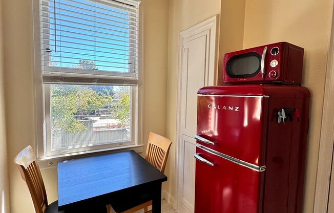 1 bed, 1 bath, 600 sqft, $2,695, Unit 26