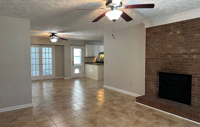 3 Bedroom, 2 Bath Rental!!