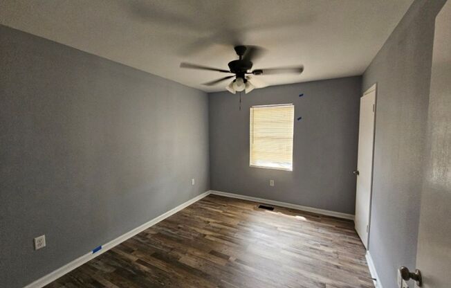 2 beds, 1 bath, $1,050