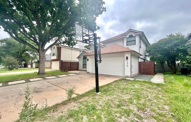 Beautiful 3/BR 2.5/BA Home with Modern Finishes and Spacious Comfort!