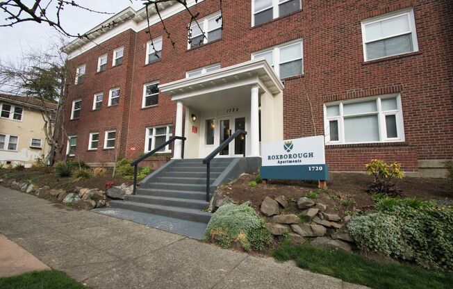 Studio, 1 bath, 356 sqft, $1,550, Unit 312 NEW