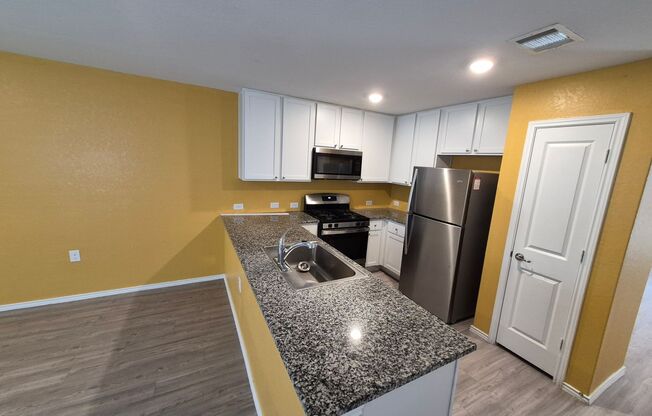 VIDA Southside Community -Spacious 4-Bedroom Home