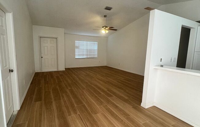 Charming 3/2 Home with open floor plan.