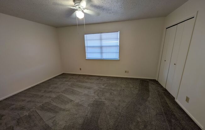1 bed, 1 bath, 784 sqft, $790, Unit 55-B