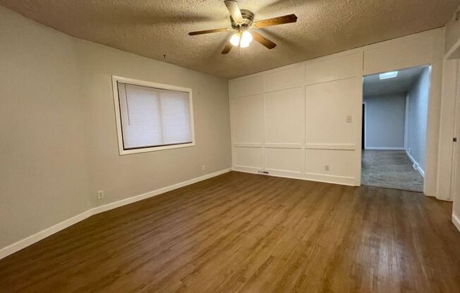 311 E LINCOLN AVE