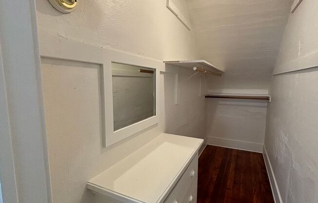 1 bed, 1 bath, $1,850, Unit 289