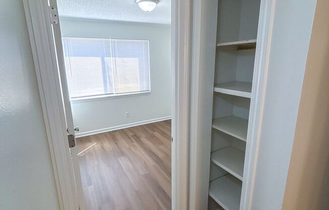 2 beds, 1 bath, 747 sqft, $789, Unit Unit 30