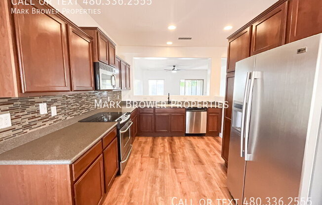 41229 N STENSON DR